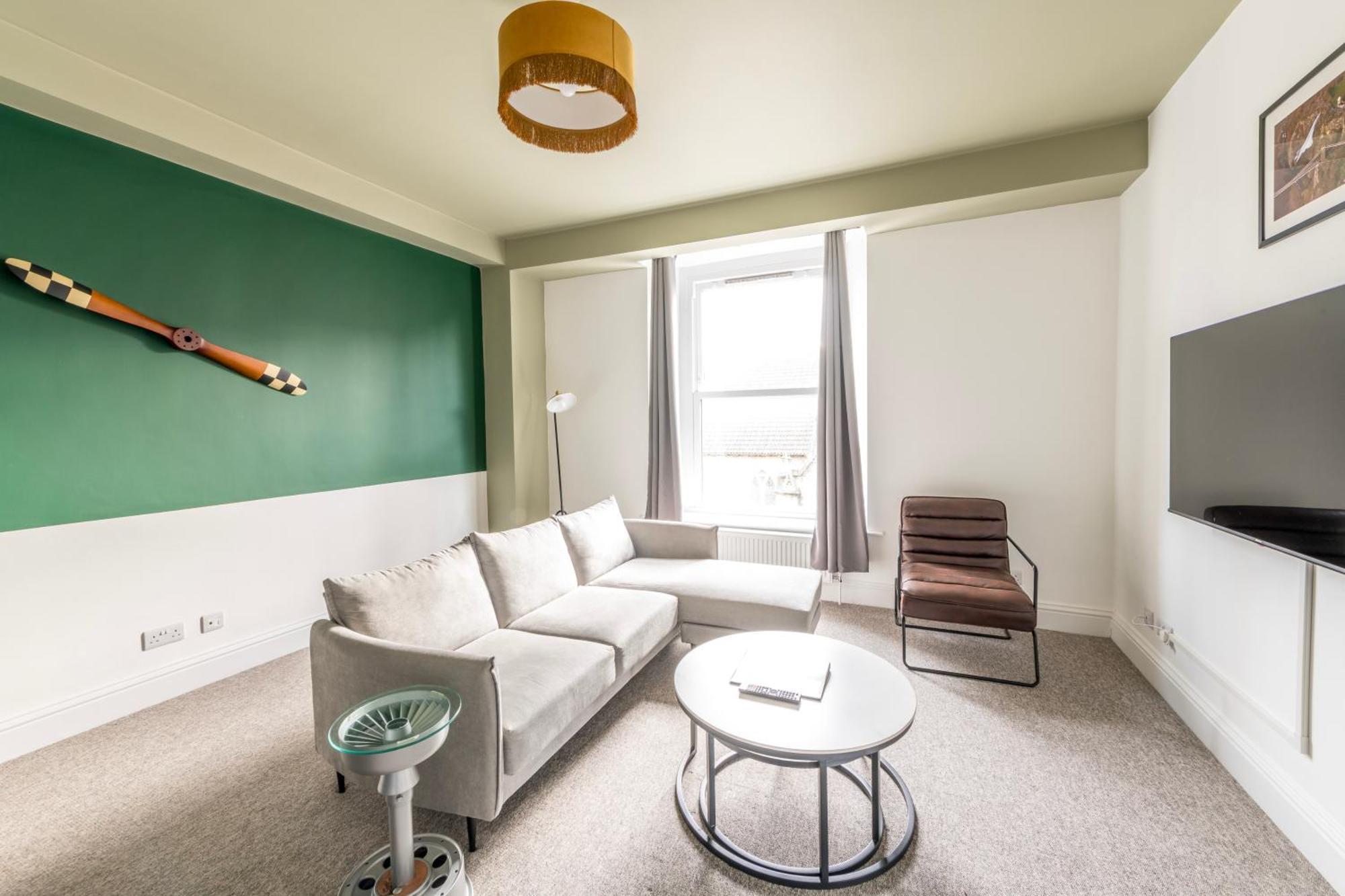 Apartamento Unique Spitfire With Free Parking By Prescott *